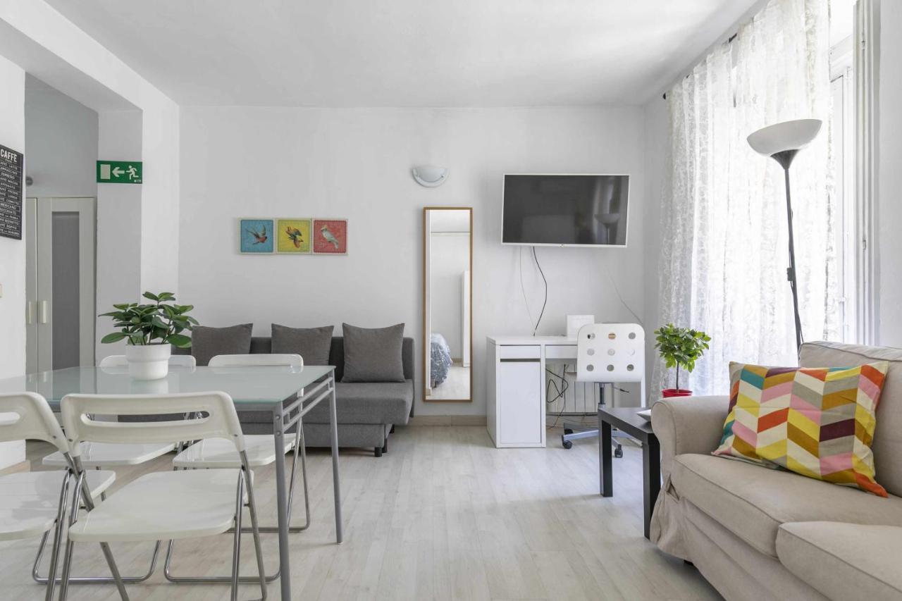 Acogedor Y Centrico Estudio Lägenhet Madrid Exteriör bild